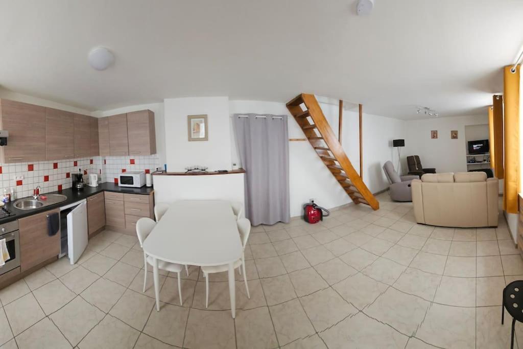 Gite Le Carassin Bouillon Exterior foto